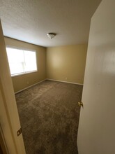 2330 S Highview Ave in Joplin, MO - Building Photo - Building Photo