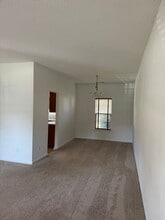 210 N Orchard Farms Ave in Simpsonville, SC - Building Photo - Building Photo