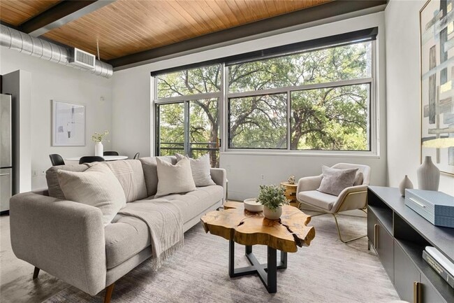 property at 2205 N Lamar Blvd