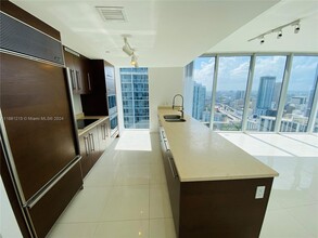 475 Brickell Ave, Unit # 3715 in Miami, FL - Building Photo - Building Photo