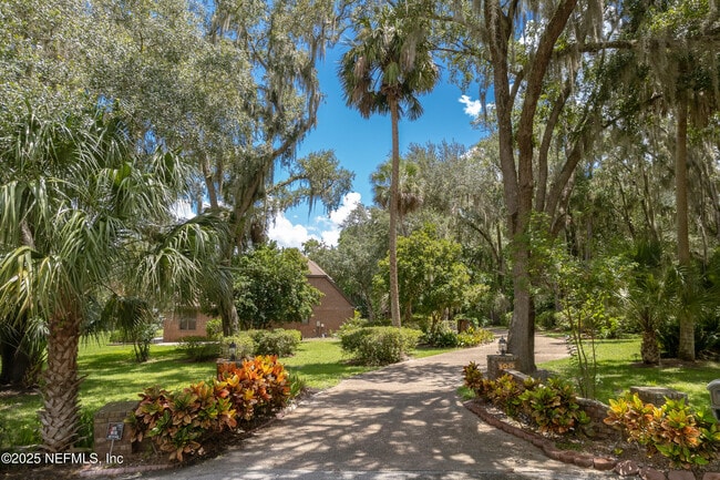 108 N Bartram in San Mateo, FL - Building Photo - Building Photo