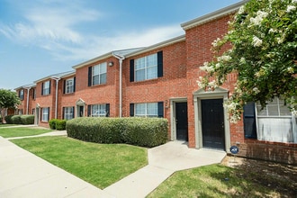 Parkland Pointe in Arlington, TX - Building Photo - Building Photo