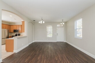 8545 Deer Chase Dr in Riverview, FL - Building Photo - Building Photo