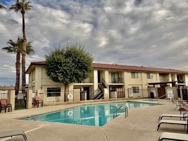 1190 Ramar Rd-Unit -Unit 51 in Bullhead City, AZ - Building Photo - Building Photo