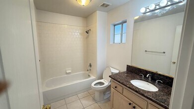 7631 N State St in Fresno, CA - Building Photo - Building Photo