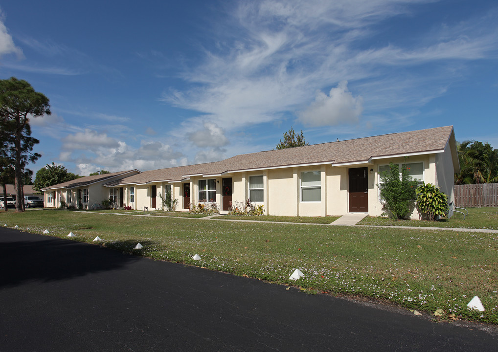 Salerno Cove Apartments in Stuart, FL - Building Photo