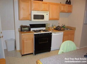428 Franklin St, Unit 3L in Cambridge, MA - Building Photo - Building Photo
