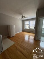 1050 W George St in Chicago, IL - Building Photo
