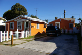 4161-4165 Chamoune Ave in San Diego, CA - Building Photo - Building Photo