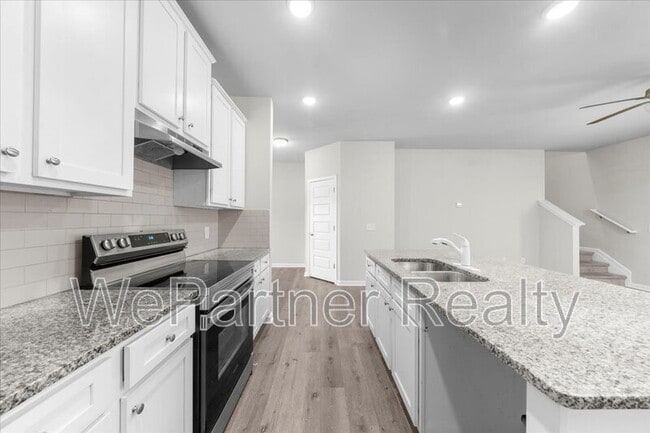 211 Harrison St in Calhoun, GA - Building Photo - Building Photo