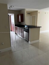 3232 SW 22nd Ter, Unit 201 in Miami, FL - Building Photo - Building Photo