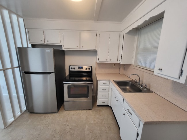 3365 Drew St, Unit 2 in Jacksonville, FL - Building Photo - Building Photo