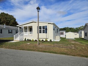 3 Pebble Dr in Ledyard, CT - Building Photo - Building Photo