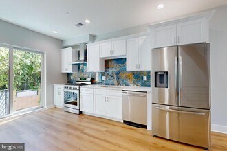 511 N Paxon St in Philadelphia, PA - Building Photo - Building Photo