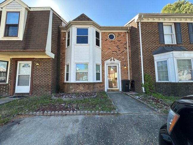 property at 2023 Candlelight Dr