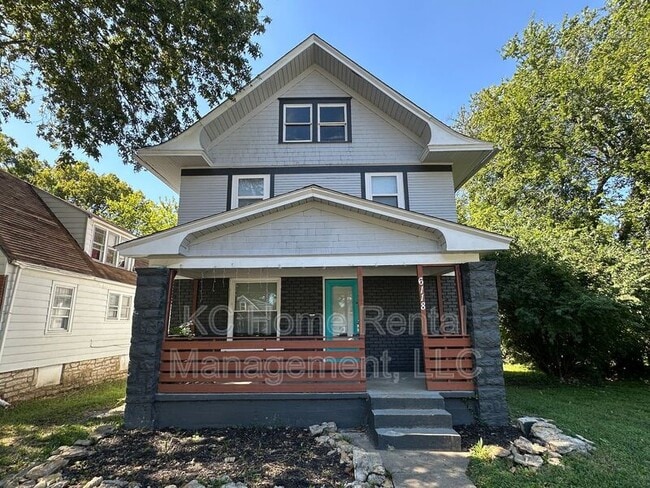 property at 6118 S Benton Ave