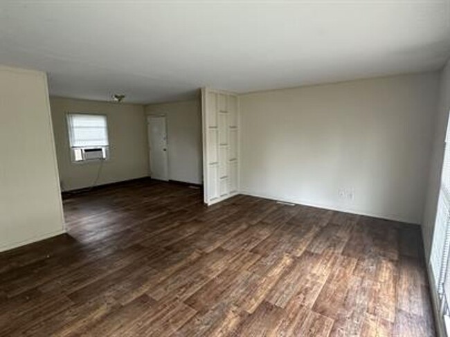 1509 S Mattis Ave in Champaign, IL - Building Photo - Building Photo