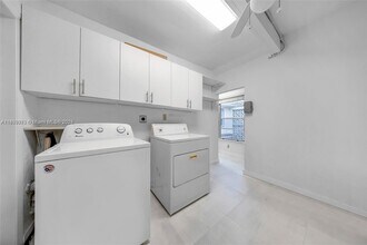 3600 SW 26th St in Miami, FL - Building Photo - Building Photo