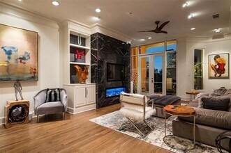 3535 Gillespie St in Dallas, TX - Building Photo - Building Photo