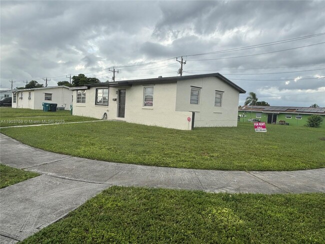 10705 SW 146th Terrace in Miami, FL - Building Photo - Building Photo