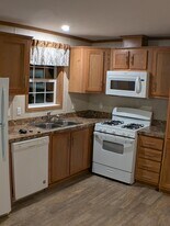 218 Abbott St in Bennington, VT - Building Photo