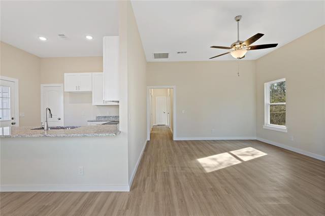 1350 Fitzhugh Ave in Paris, TX - Building Photo - Building Photo