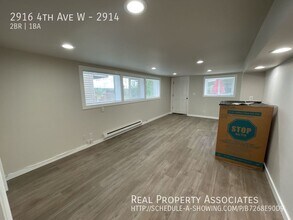 2916 4th Ave W-Unit -2914 in Seattle, WA - Building Photo - Building Photo