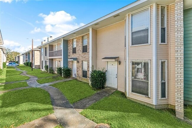 property at 1781 Boulevard De Province