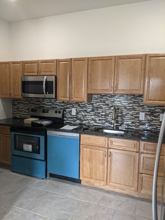 518 N State St in Clairton, PA - Building Photo