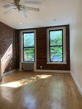 649 9th Ave in New York, NY - Foto de edificio - Building Photo