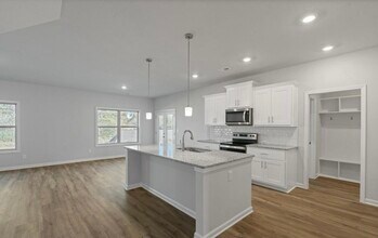 121 Gander Cir in Owens Cross Roads, AL - Building Photo - Building Photo