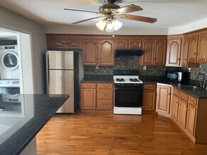 161 Bennington St, Unit 1 in Boston, MA - Building Photo - Building Photo