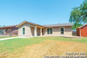 9032 Spanish Cove in San Antonio, TX - Building Photo