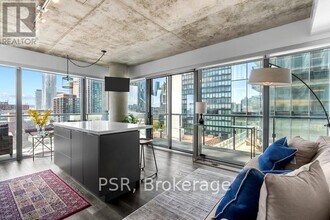 60 Colborne St in Toronto, ON - Building Photo - Building Photo