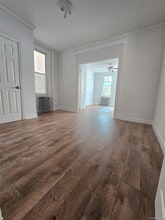31-17 43rd St in Queens, NY - Building Photo - Building Photo