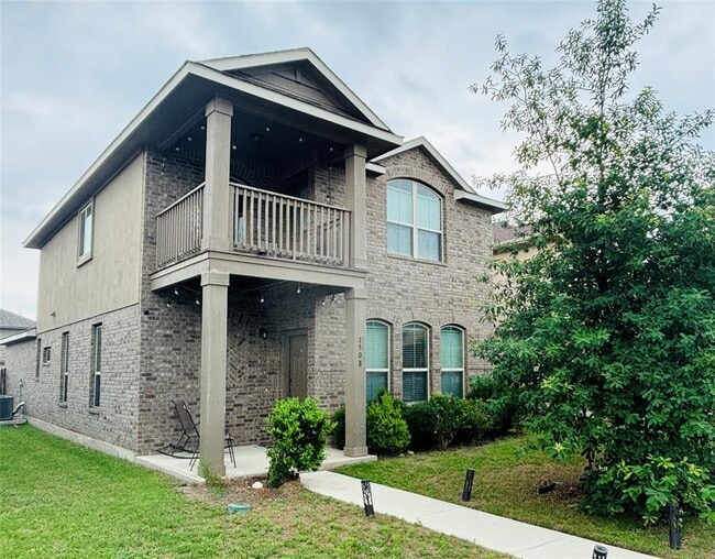 property at 1508 Hamiltons Wy