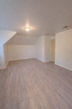 112 N Fairmount St, Unit 3 in Pittsburgh, PA - Foto de edificio - Building Photo