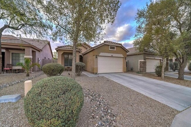 property at 44811 Paraiso Ln