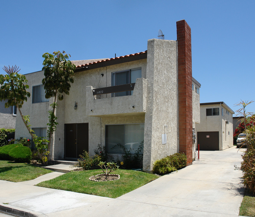 16822 Lynn St in Huntington Beach, CA - Building Photo