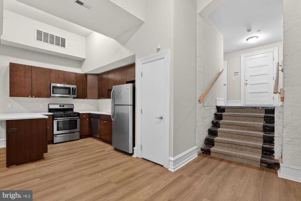 2136 E Dauphin St in Philadelphia, PA - Building Photo