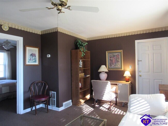 1035 W Vine St in Radcliff, KY - Building Photo - Building Photo