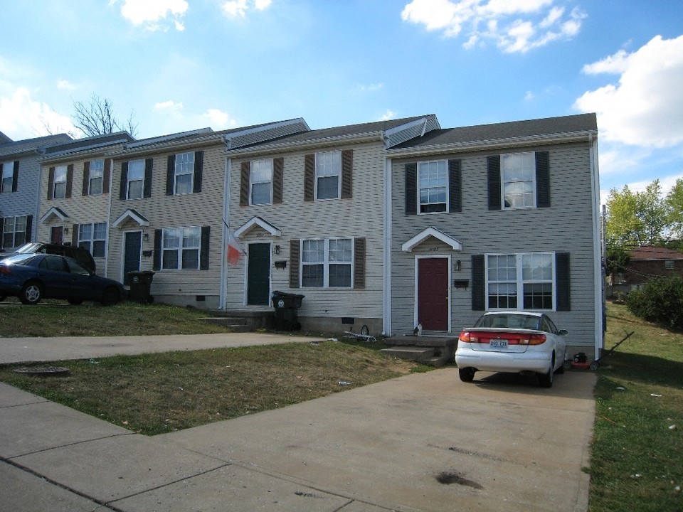 Trent Circle Townhomes in Lexington, KY - Foto de edificio