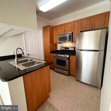 4405 Weatherington Ln in Fairfax, VA - Building Photo - Building Photo