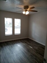 1207 Klondike St in San Antonio, TX - Building Photo - Building Photo