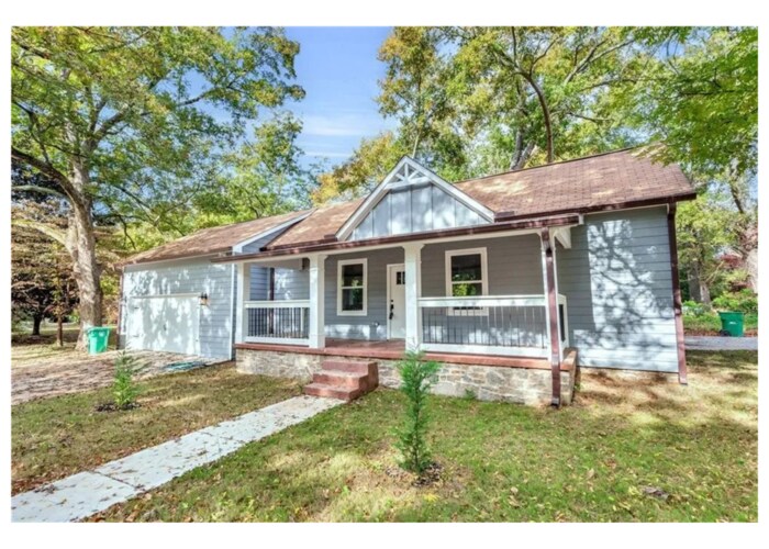 2633 Council St in Lithonia, GA - Building Photo