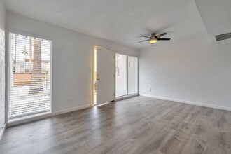 1815 W Tuckey Ln in Phoenix, AZ - Building Photo - Building Photo
