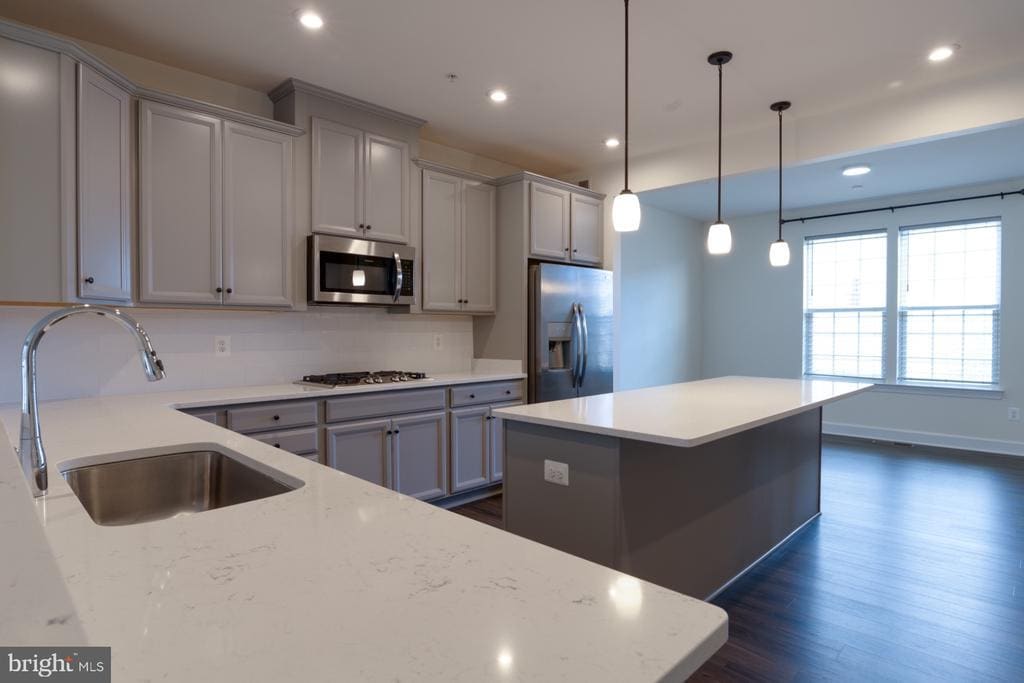 9105 Fox Stream Way in Upper Marlboro, MD - Building Photo