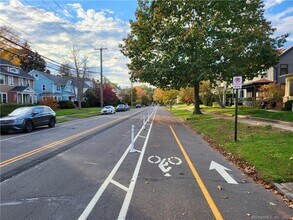 805 Edgewood Ave in New Haven, CT - Building Photo - Building Photo