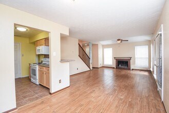 7822 Greenedge Dr in Houston, TX - Building Photo - Building Photo