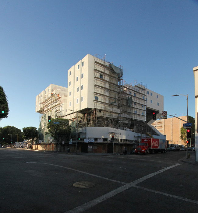 Star Apartments in Los Angeles, CA - Foto de edificio - Building Photo